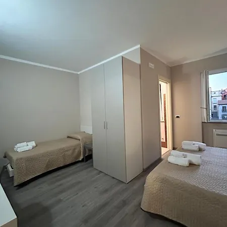 Il Cacciatore לינה וארוחת בוקר 3*