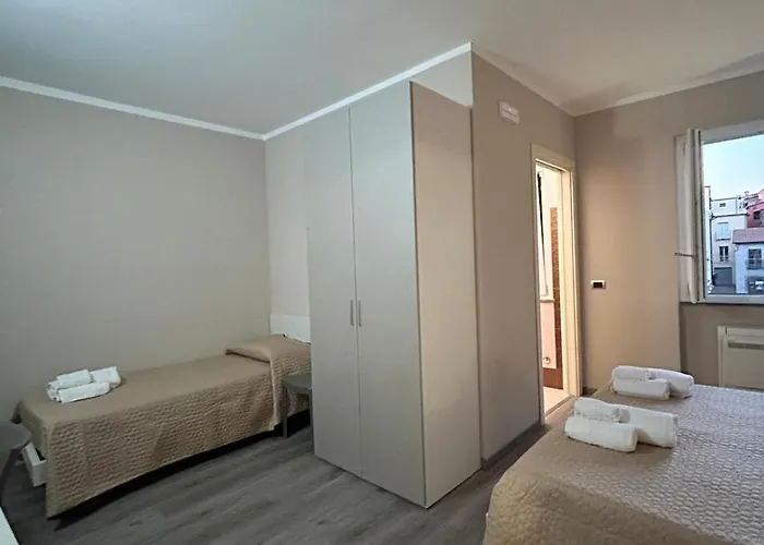 Il Cacciatore לינה וארוחת בוקר 3*